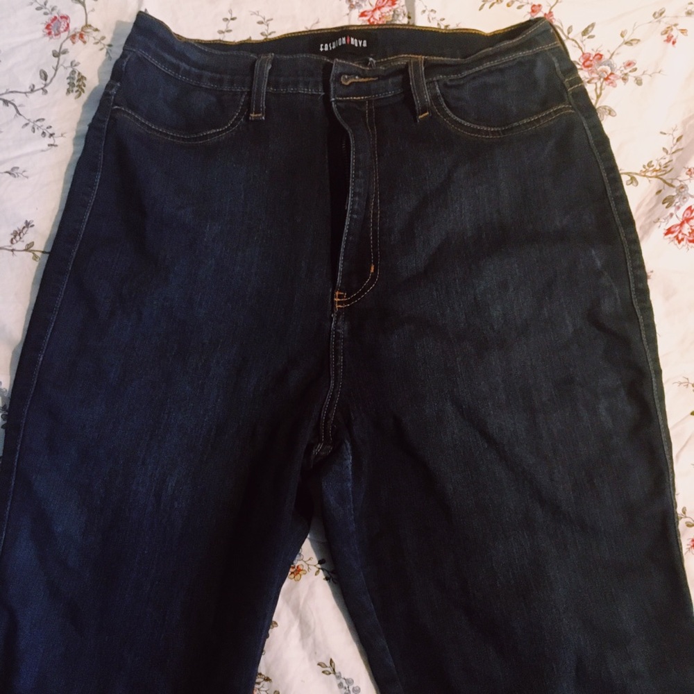 High waisted jeans